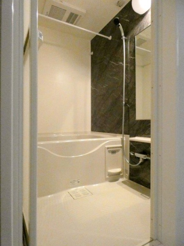 バス・シャワールーム　図面と現状に相違がある場合には現状を優先