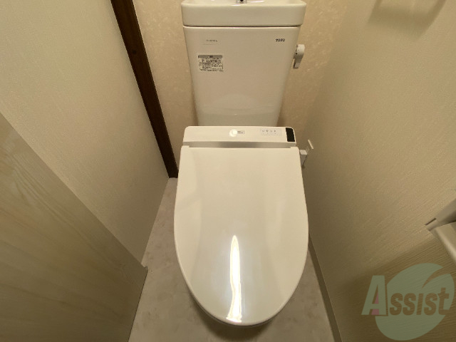 トイレ　トイレはシンプルかつオーソドックスですが使いやすそうです。