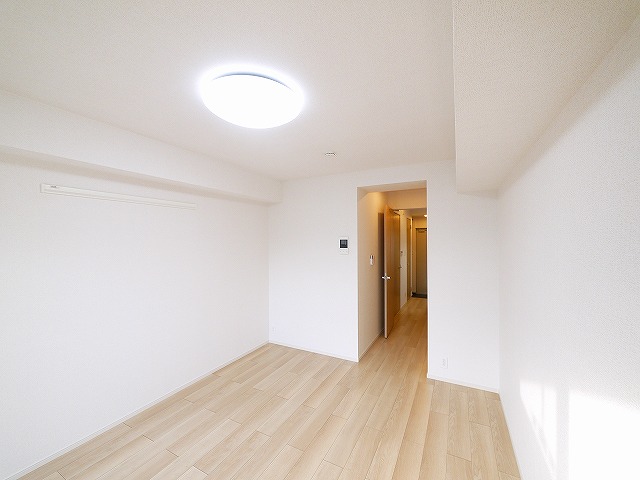 その他部屋・スペース　落ち着いて過ごせるお部屋なので、寝室にいかがでしょうか