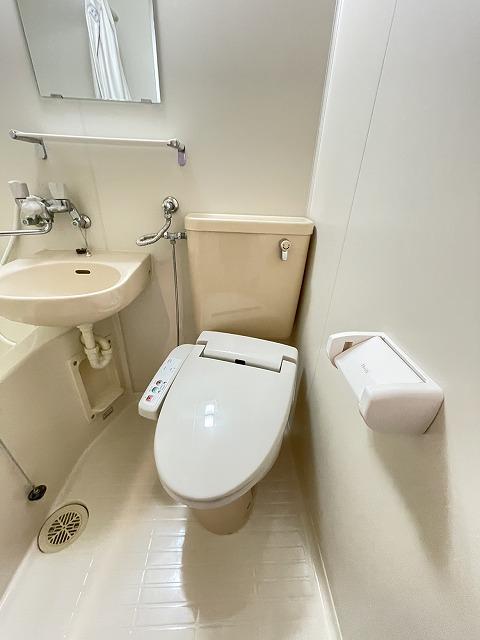 トイレ　トイレ