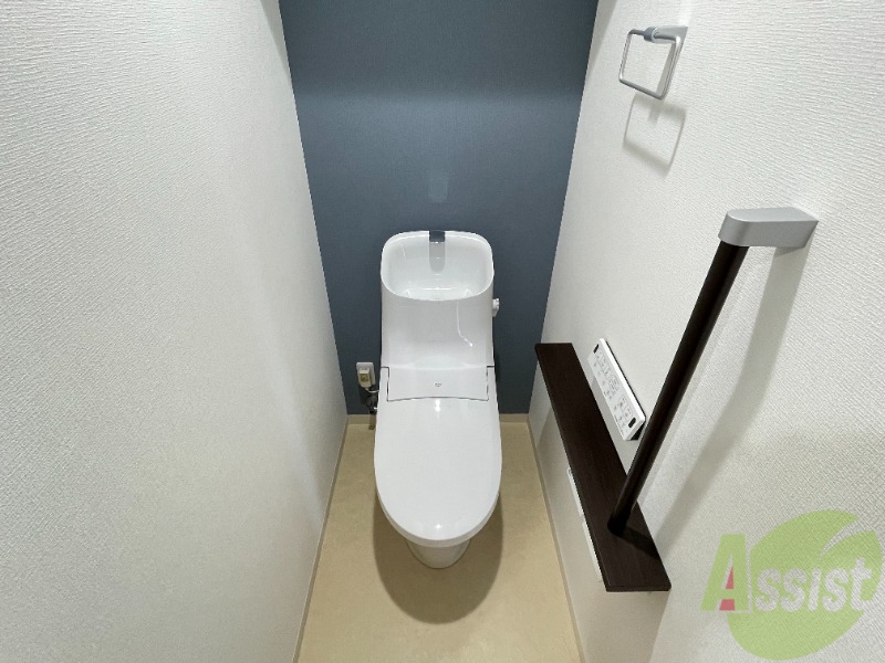 トイレ　トイレはウォシュレット付きで快適に使えそうですね。