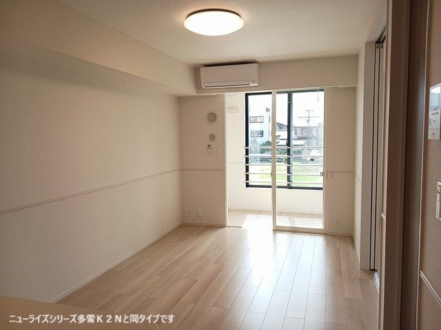 居室・リビング　ゆったり過ごせる居間です