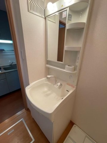 洗面設備　別のお部屋の写真です