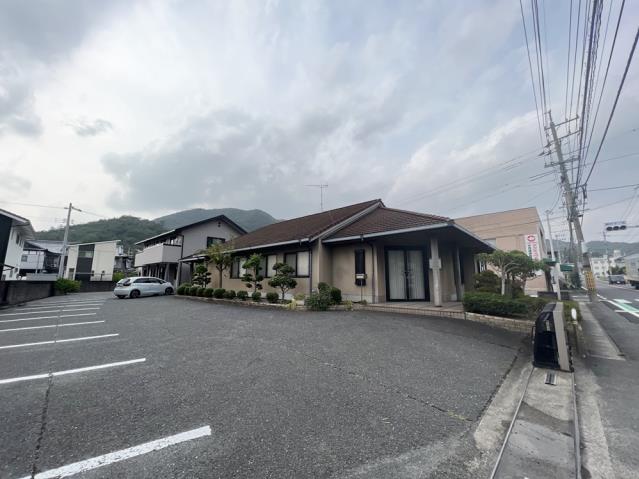 病院　小林クリニック（病院）まで394m