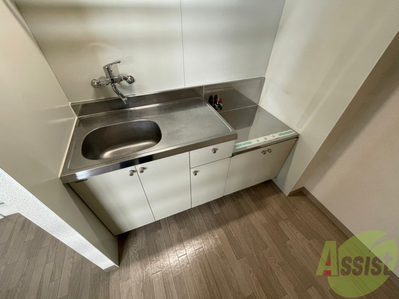 キッチン　キッチンは調理スペースもあり料理がはかどりそうです。