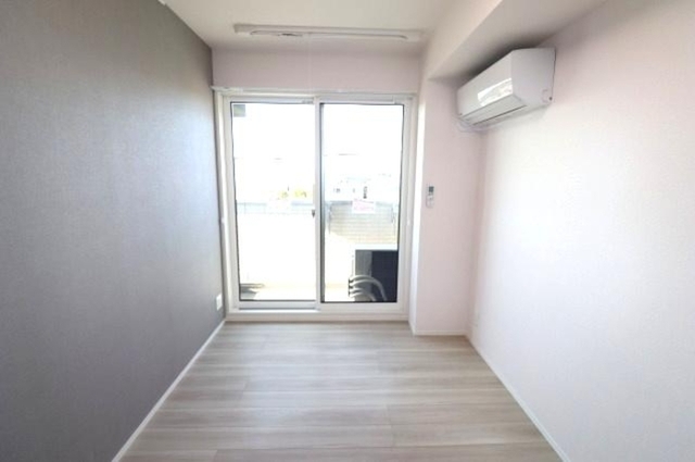 その他部屋・スペース　洋室５帖？