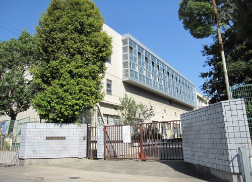 中学校　尼崎市立南武庫之荘中学校（中学校）まで439m