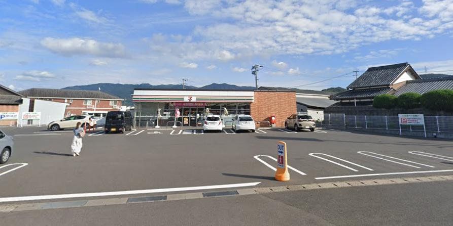 コンビニ　セブンイレブン唐津インター店（コンビニ）まで1020m