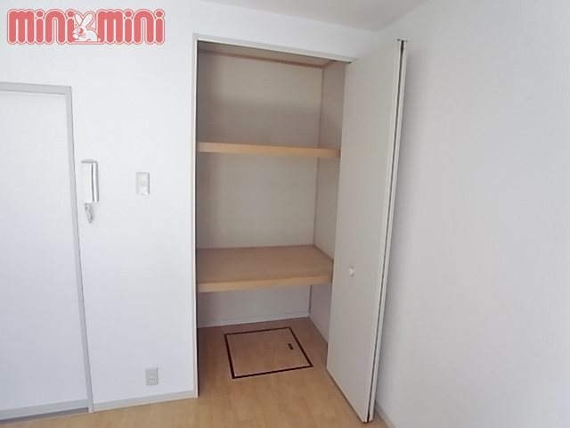 収納　奥行きのある収納