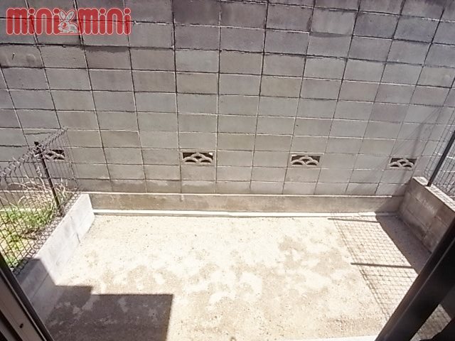 バルコニー　専用テラス