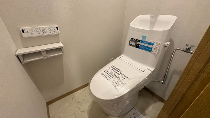 トイレ　ウォシュレット付きトイレ