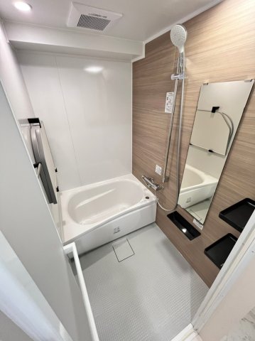 バス・シャワールーム　別号室の写真です。ご参考までに