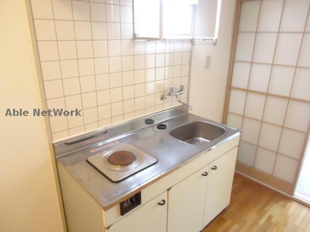 キッチン　※同物件別部屋の写真となります。