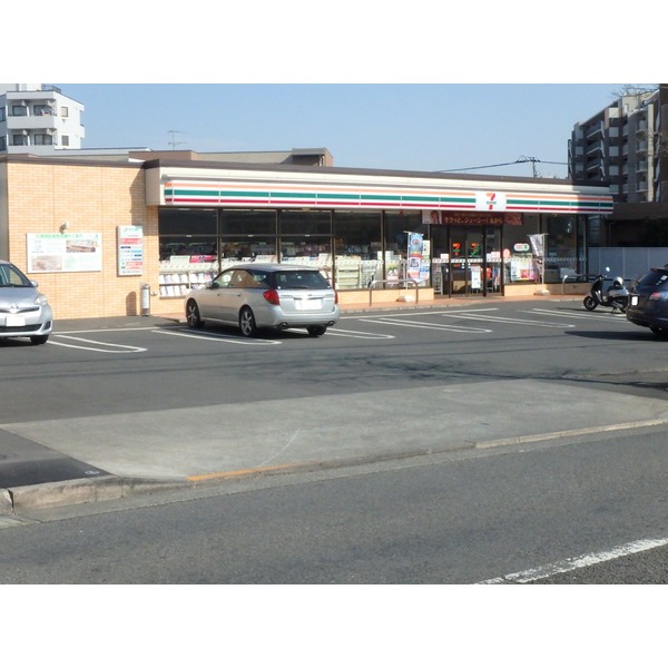 コンビニ　セブンイレブン　多摩鶴牧2丁目店（コンビニ）まで197m