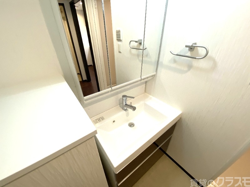 洗面設備　朝の支度はここで！