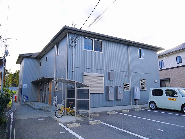 建物外観　落ち着いた雰囲気の外観です