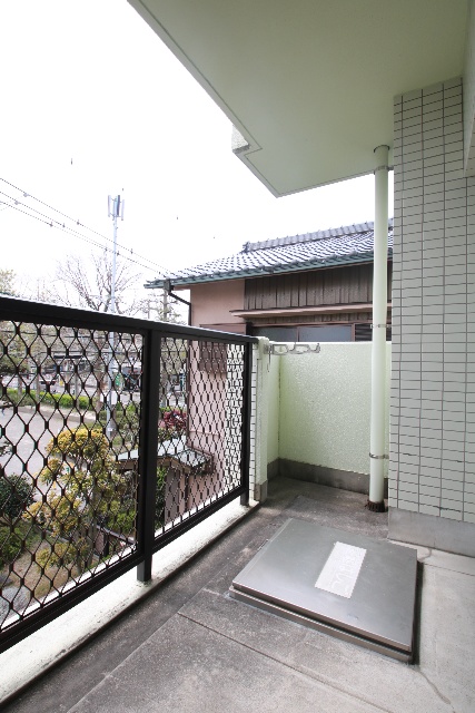 バルコニー　※別室の参考写真の為、現況優先です。