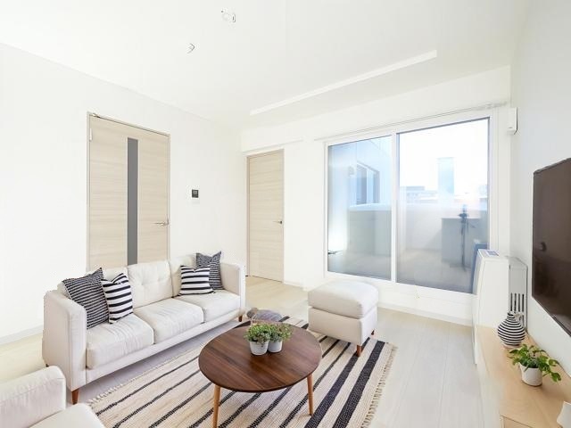 居室・リビング　※モデルルームにつき引き渡し時とは異なる場合があります。