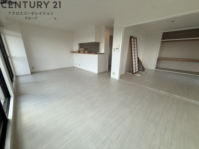 居室・リビング　リビング16帖♪南向きです！