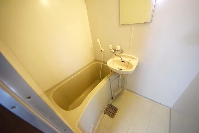 バス・シャワールーム　バス