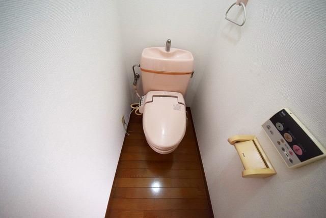 トイレ　トイレ