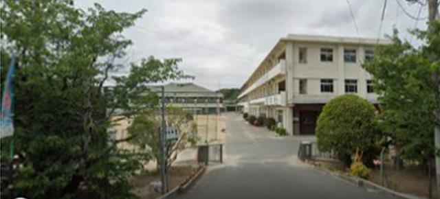 中学校　山口市立鴻南中学校（中学校）まで2081m