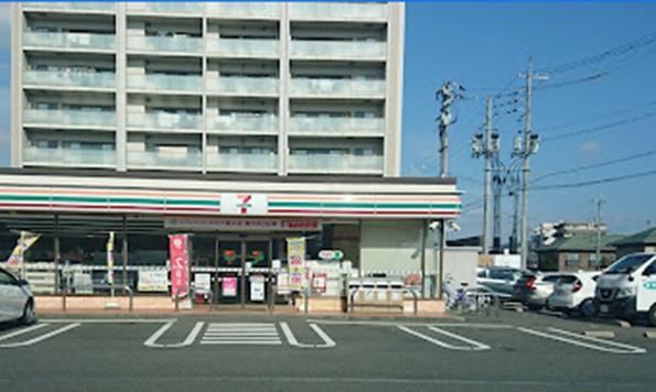 コンビニ　セブンイレブン山口吉敷下東店（コンビニ）まで412m