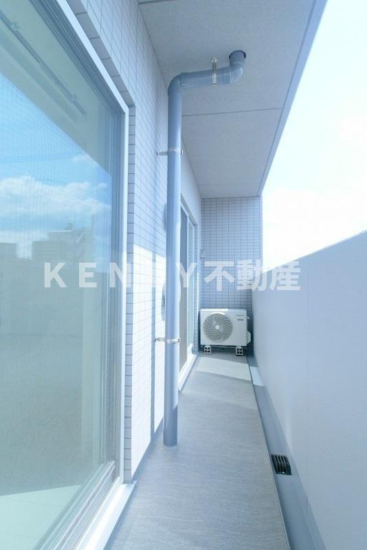 バルコニー　陽当たり良好なバルコニーです