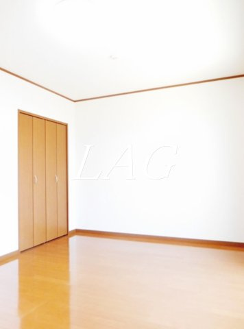 居室・リビング　洋室のお部屋です。（同仕様です。）