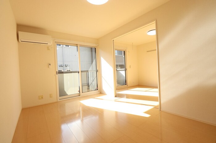 居室・リビング　リビング全景