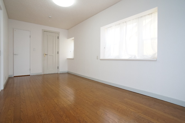 居室・リビング　フルリフォーム済みのひろびろ１０帖の１ＤＫ☆