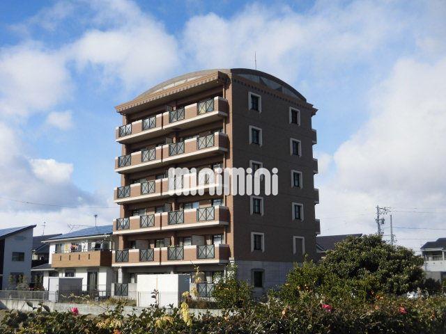 建物外観　重厚感ある建物です