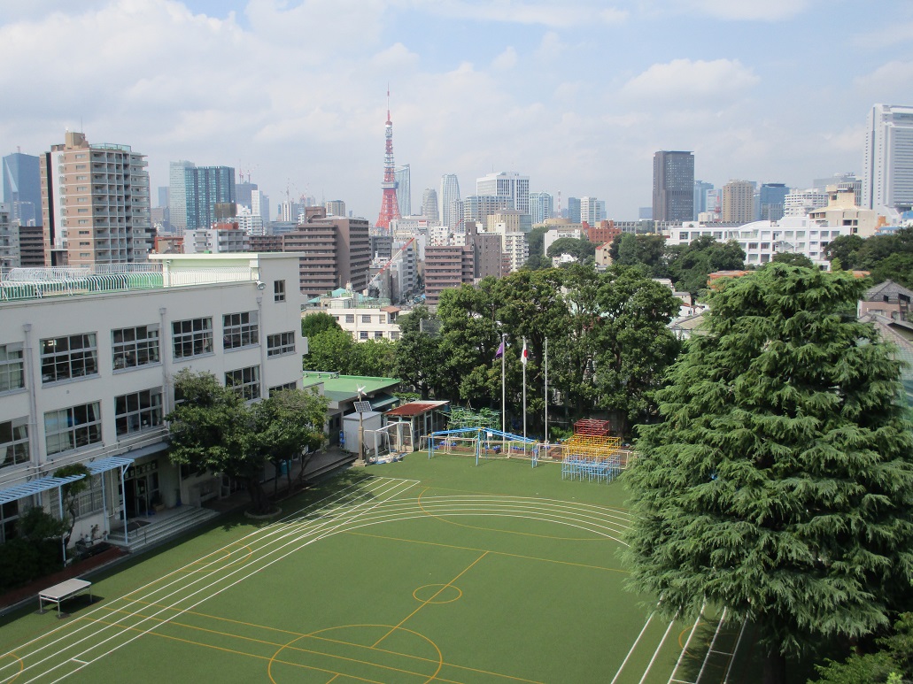 小学校　港区立御田小学校（小学校）まで407m