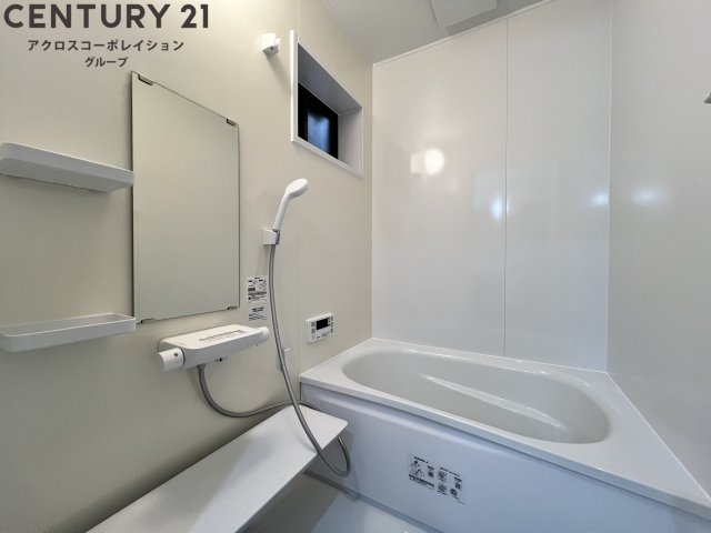 バス・シャワールーム　追い焚き機能付き