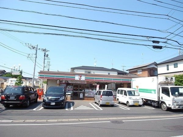 コンビニ　セブンイレブン柏松葉町1丁目店（コンビニ）まで52m
