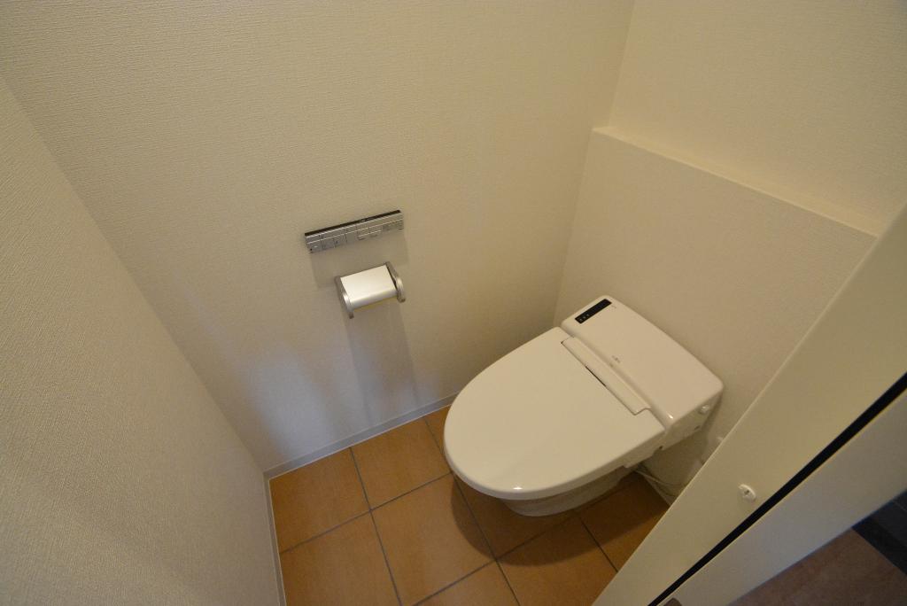 トイレ　シャワー付トイレ