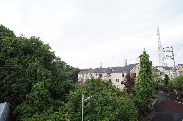 眺望　閑静な街並みと緑豊かな景色です！