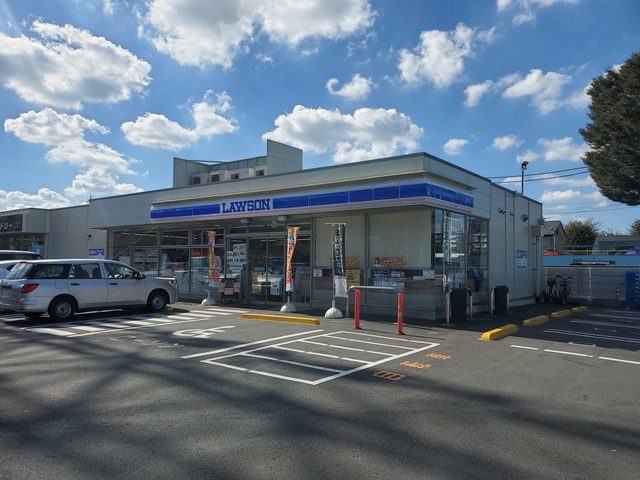 コンビニ　ローソン世田谷北烏山五丁目店（コンビニ）まで623m