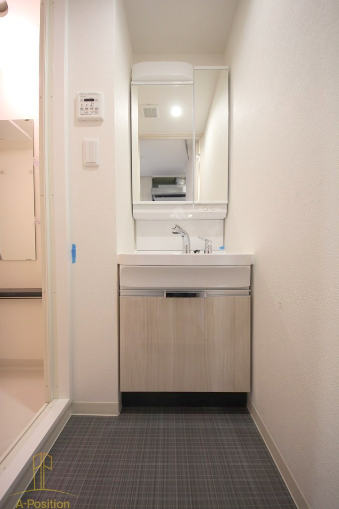 洗面設備　プレサンス大阪同心メゾヴィータ