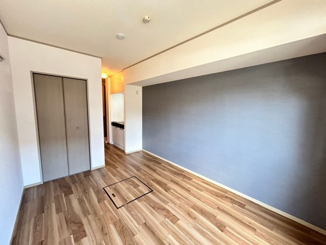 居室・リビング　別号室の画像です。ご参考下さい