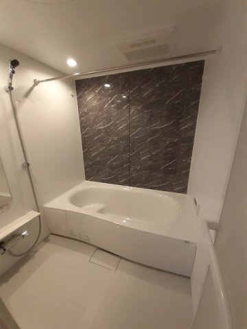 バス・シャワールーム　ゆったり過ごせるお風呂です