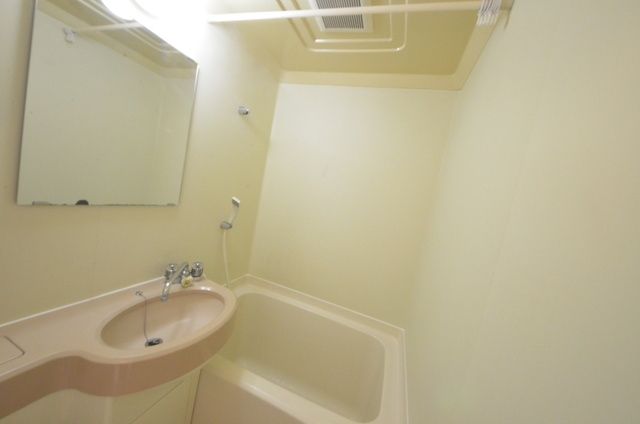 バス・シャワールーム　☆バス☆