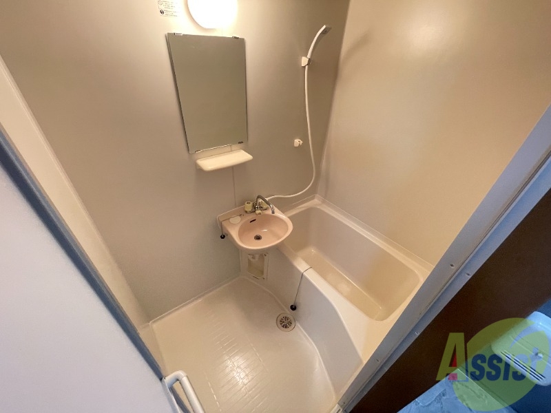 バス・シャワールーム　お風呂もゆったりしてますね