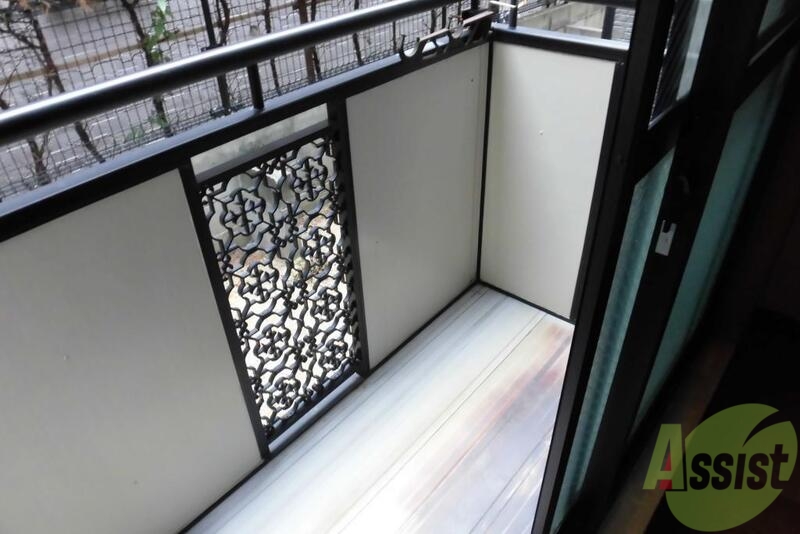 バルコニー　明るいバルコニーです