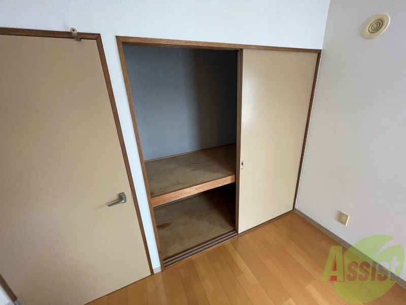 収納　収納もバッチリあるのでお部屋が片付きますよ！