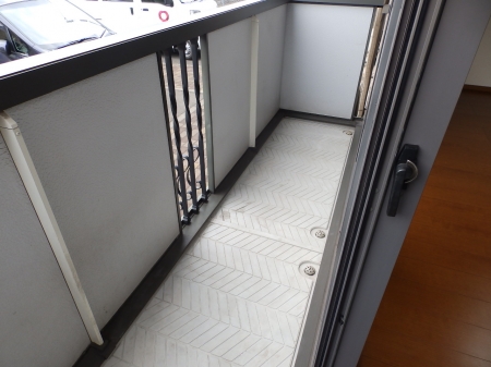 バルコニー　バルコニーがあります