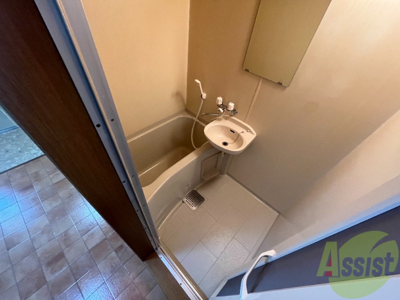 バス・シャワールーム