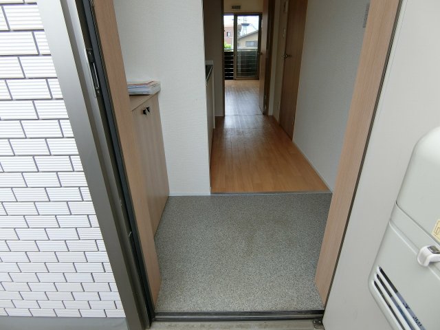 玄関　他号室参考画像