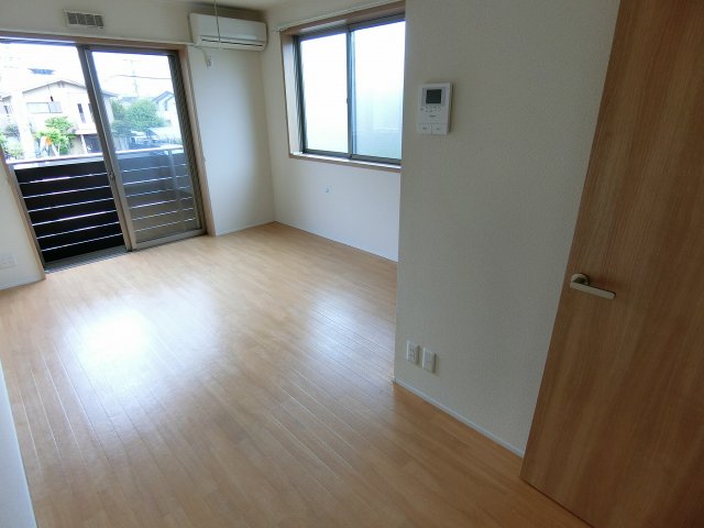 居室・リビング　他号室参考画像