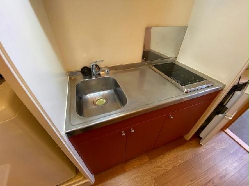 キッチン　設備・仕様は号室により異なる為、現況を優先致します。